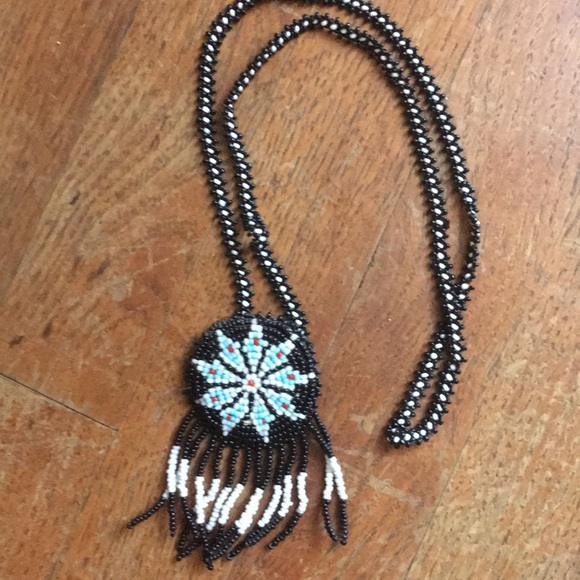 Vintage Jewelry - Vintage Native American beaded necklace